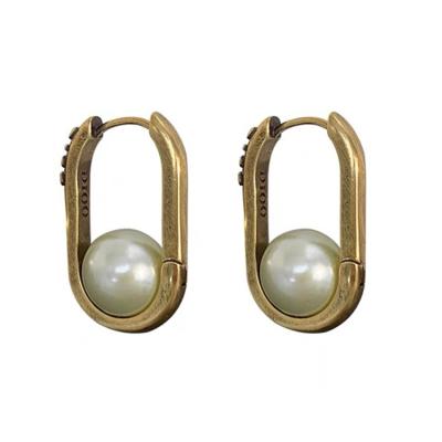 China 2022 New Trendy Fashion Earrings Simple Design Custom Pearl Stud Earrings For Ladies for sale