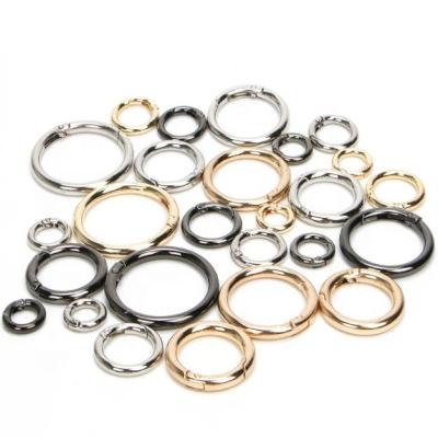 China 20/25/27/30/33/35mm spring keyring carabiner snap openable ZINC ALLOY clip sping keychain for bags for sale