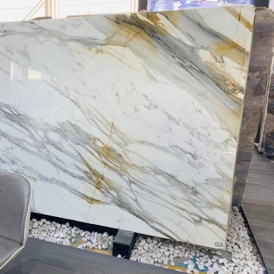 China Good Prices Modern Calacatta Gold Artificial Calacata Quartz Slab Stone For Modern Kitchen Countertops for sale