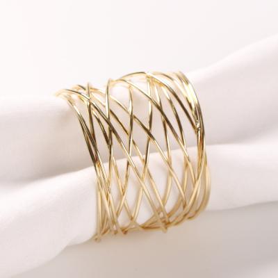 China Viable Metal Wire Mesh Napkin Rings Table Decor Napkin Loop Holder For Party Dinner Gold Napkin Holder Table Wedding Decoration for sale