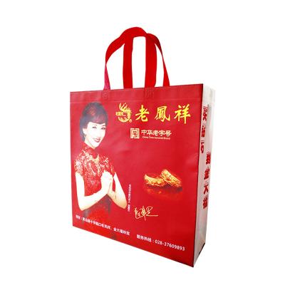 China Eco-friendly Handled Style Bag Nonwoven Material Recycle D-cut Fabric Carry With Logo for sale