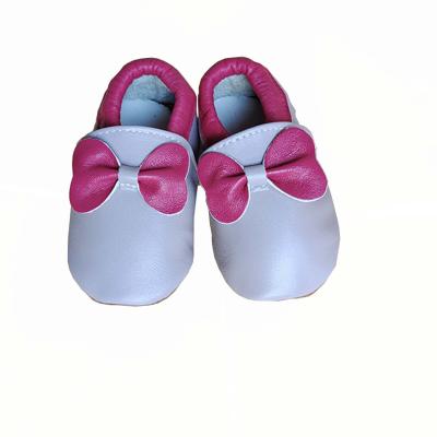 China New Light Hot Selling Toddler Shoes Walking Baby Shoes Indoor Soft Genuine Leather Shoes for sale