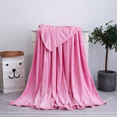 China Custom Order Anti-static Large Size Pink Flannel Throw Polyester Blanket For Bedding for sale