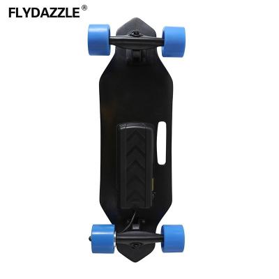 China Factory Price Youth Electric Self Balance 400w Wheels Outdoor Sports 4 Wheels Electric Skateboard Skateboard For Sports Enthusiasts for sale