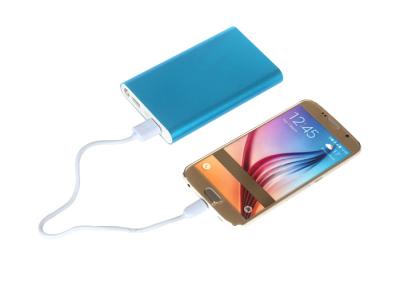 Chine Double banque chaude de puissance de chargeur de batterie d'USB de production de capacité élevée pour le téléphone intelligent 8000mAh NP069 à vendre