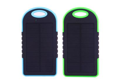 China Banco impermeable 4000mah, banco portátil de la energía solar del poder del smartphone en venta