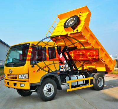 China Light Medium Duty 7 Ton Tipper Truck With Right Hand Driving Steering 4x2 Type for sale