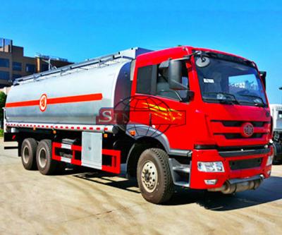 China FAW 6x4 Oil Tanker Truck 20 - 25 M3 Volume FAW J5M Cabin Manual Gearbox for sale