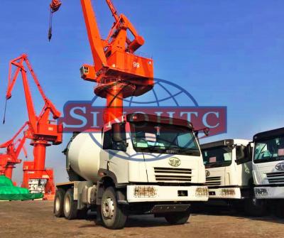 China 10 Cubic Concrete Agitator Truck , RHD Steering Self Mixing Concrete Truck for sale