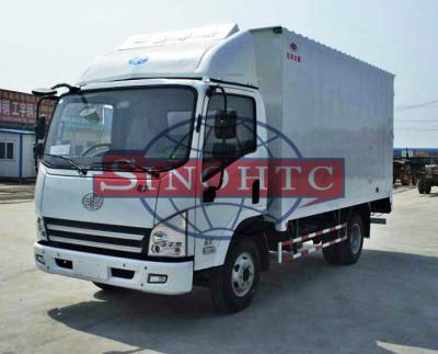 China 3500KG Light Dry Cargo Truck , 4x2 / 4x4 Closed Box Truck Manual Gearbox for sale