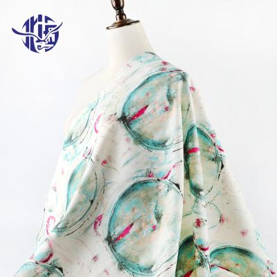 China Tear-Resistant Custom Feel Soft Wide Garment Style Digital Printing Cotton Fabric for sale