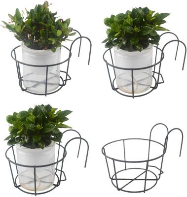 China Wholesale Cheap Indoor&Outdoor Handmade 4 Pack Patio Garden Iron Hanging Fencing Planters Round Metal Potted Rack for sale