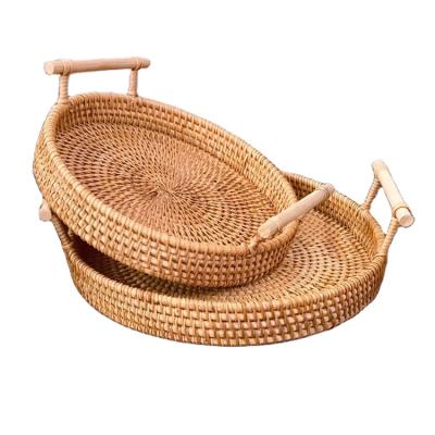 China Sustainable Rattan Fruit Breakfast Handmade Bread Tray For Food Serving for sale