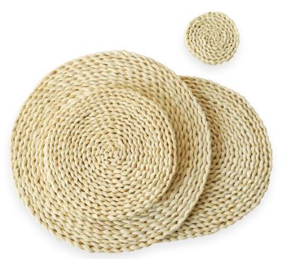 China Sustainable Handwoven Woven Corn Husk Place Mat Place Mat Environmentally Friendly Heat-Insulated Place Mat for sale