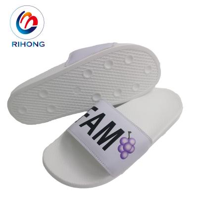 China PU Bathroom Slipper Logo Cushioning PVC Rubber Beach Slips Sandal Women Embossed Embroidered Custom Logo Women Designer Slipper Slides for sale