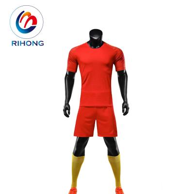 China Breathable 100% Polyester Soccer Uniform Sets Over Size OEM Custom Logo Teams Cheap Soccer Uniform for sale