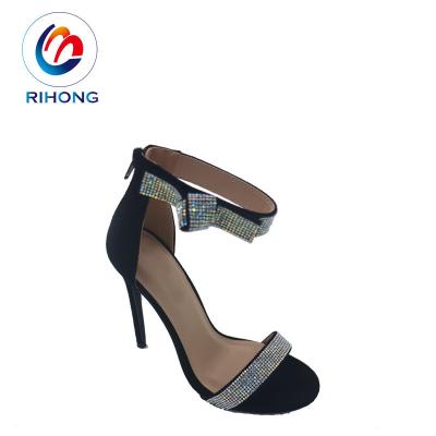 China Guangzhou Logo Fashionable Embossed Stylish Women's Platform Shoes Block Heel Shoes for sale