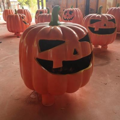 China Durability Fiberglass Giant Pumpkin And Corrosion Resistance New Design For Halloween Decoration for sale