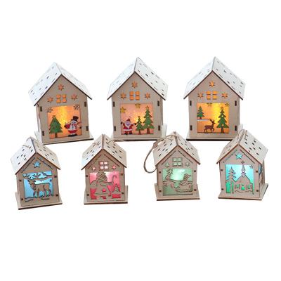 China Cartoon Toy Wood House Kids Christmas Ornaments Small Wooden Room With LED Light Family DIY Project Christmas Decorations Gifts for sale