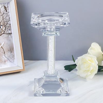 China Wholesale Modern Simple Christmas Gift Crystal Holders For Home Decor Wedding Candlestick Crystal Holders for sale