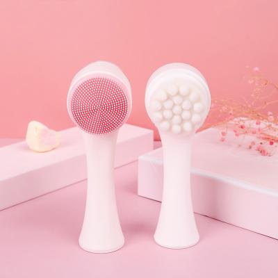 China Portable DEEP CLEANING 2 in 1 Silicone Soft Facial Massager Manual Hair Cleaning Brush for Women Beauty Facial Skin Care for sale