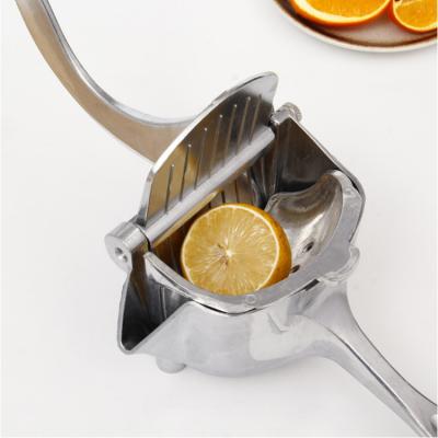 China Viable Manual Fruit Squeezer Lemon Squeezer Single Stainless Steel Fruit Squeezer, Heavy Duty Squeeze Squeezer for sale