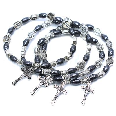 China Beaded Rosary 12.5gMale and Female Fine Christian Black Cross Ornament Bracelets Hand Picture Bead Bracelet Jewelry and Bangles for sale