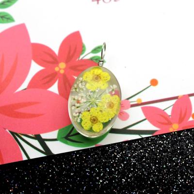 China Real Crystal Dried Flower Bracelet Pendant for sale