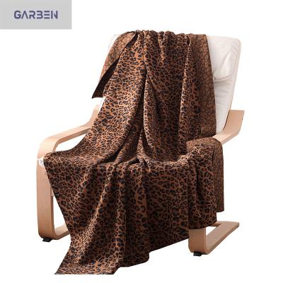 China Wholesale 100% Cotton Folded Leopard Knitted Luxury Baby Kids Super Soft Blanket Throw For Sofa Chair for sale