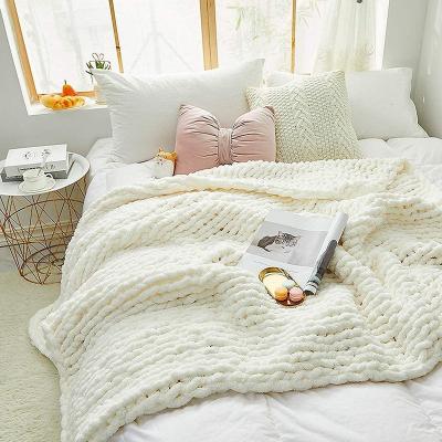 China Chenille Wearable Warm Comfortable Cotton Bulky Stock Blanket, Wholesale Covering for sale