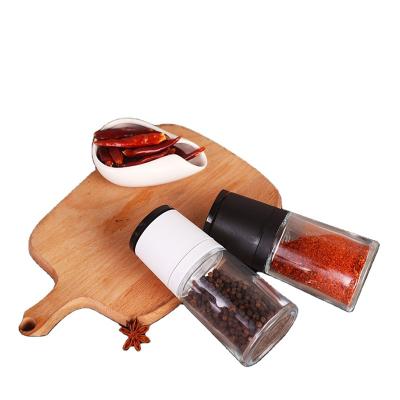 China Multifunctional Viable Pepper Crusher Household Kitchen Glass Bottle Crusher Spice Pepper Grinder for sale