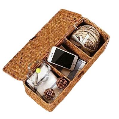 China 3 Grids Viable Hand Woven Hyacinth Baskets With Lid Handmade Storage Box With Lid for sale