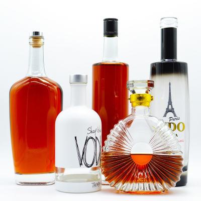 China OEM Welcome 750ml Glass Beverage Bottles For Wine Whiskey Tequila Vodka Glass Glass for sale