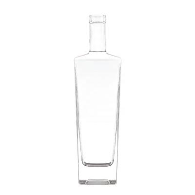 China Selling 750ml Clear Spirit Glass Vodka Bottle Empty Diamond Shaped Gin Bottles for sale