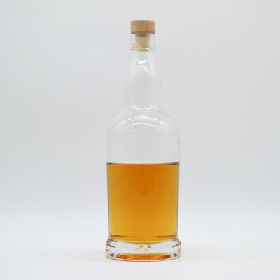 China OEM Welkom 700 ml lege glasfles voor aangepaste wijnverpakking Te koop