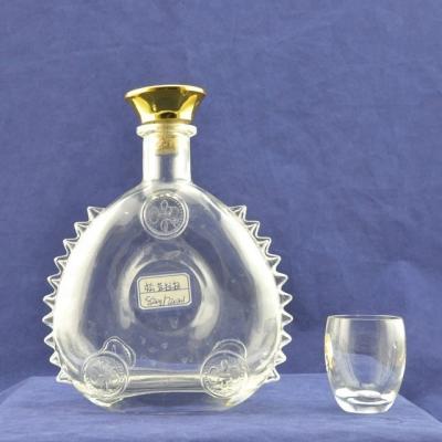 China Industrial Super Flint Glass Material 500ml XO Bottle for Beverage Liquor Wine Whisky for sale