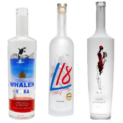 China Vidrio de cristal 700ml 750ml 1L de ginebra whisky vodka whisky botellas de vino para el paquete de licor en venta