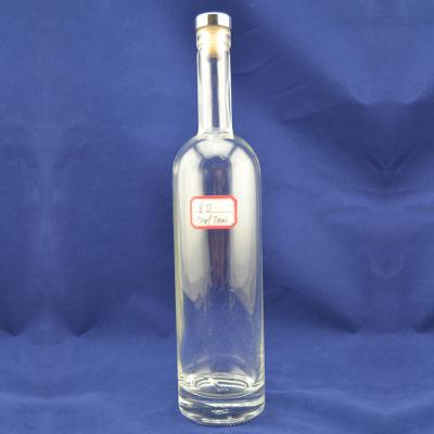 China Super Flint Glass 750ml Botella para corcho de fondo grueso y diseño personalizado de licor en venta