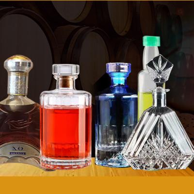 China Glass Bottles 500ml 750ml Clear Empty Gin Wine Whiskey Brandy Vodka with SGS Certificate for sale