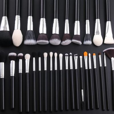 China Angular Blush 30 Pieces IPRESTA Make Up Face Tool High Quality Handmade Cosmetic Make Up Brush Set for sale