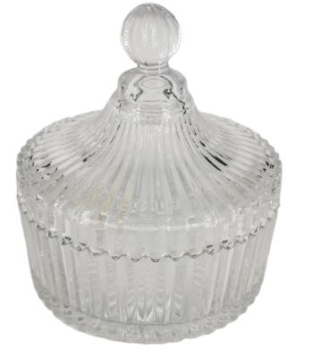 China Home Decoration Wholesale Glass Candle Holders Clear Candle Jar With Lid For Candle Making for sale