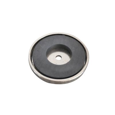 China Industrial Strong Magnet RB50 Ferrite Cup Magnets 35 Pounds Pulling Power Mounting Magnets With Counterbored Hole Pot Magnets for sale