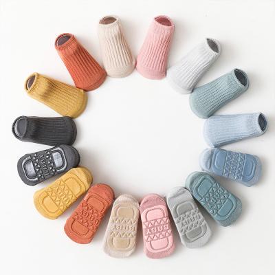 China Manufacturer Wholesale Toddlers Antibacterial Solid No Show Grips Socks Non Slip Baby Shoe Socks With Rubber Sole for sale