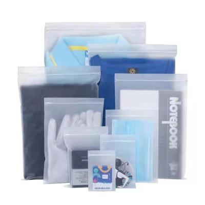 China Disposable high quality cpe 100 storage plastic bag closed with automatic zipper for notebook office clothes home use for sale