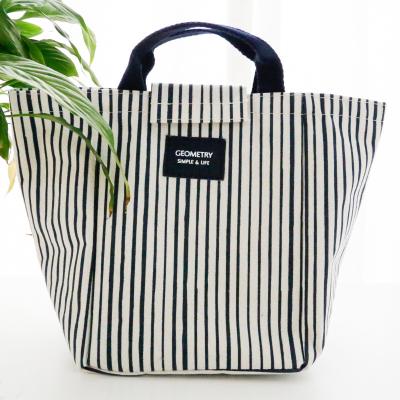 China Hot Selling Waterproof Fashion Lunch Bag Canvas Insulated Foods Lunch Bag Outside Picnic Lunch Cooler Bag for sale