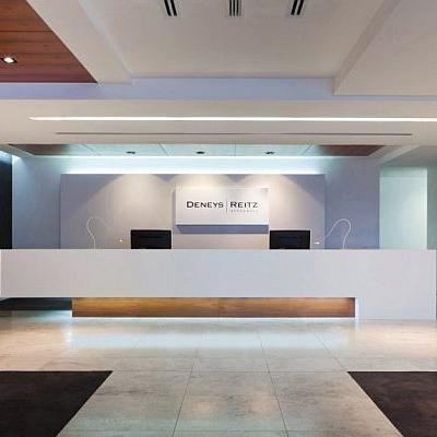 China Adjustable(height)artificial stone airport product acrylic reception desk artificial stone countertops hotel reception for sale