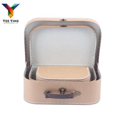 China Handmade Suitcase Box Storage Cardboard Kraft Paper Handle Cardboard Suitcase Wholesale Gift Box for sale