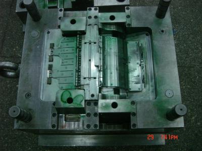 China Thin Wall Metal Injection Molding Single / Multi Cavity For Vending Machine for sale