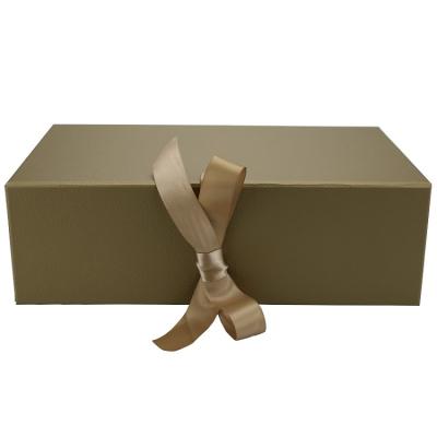 China High End Recycled Materials Rectangle Cardboard Paper Box Folding Packaging With Magnet And Ribbon For Cosmetic Makeup Christmas Gift for sale