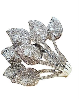 China Fashion High Quality Fashion Leaf Rhinestones Creative Rings For Ladies for sale